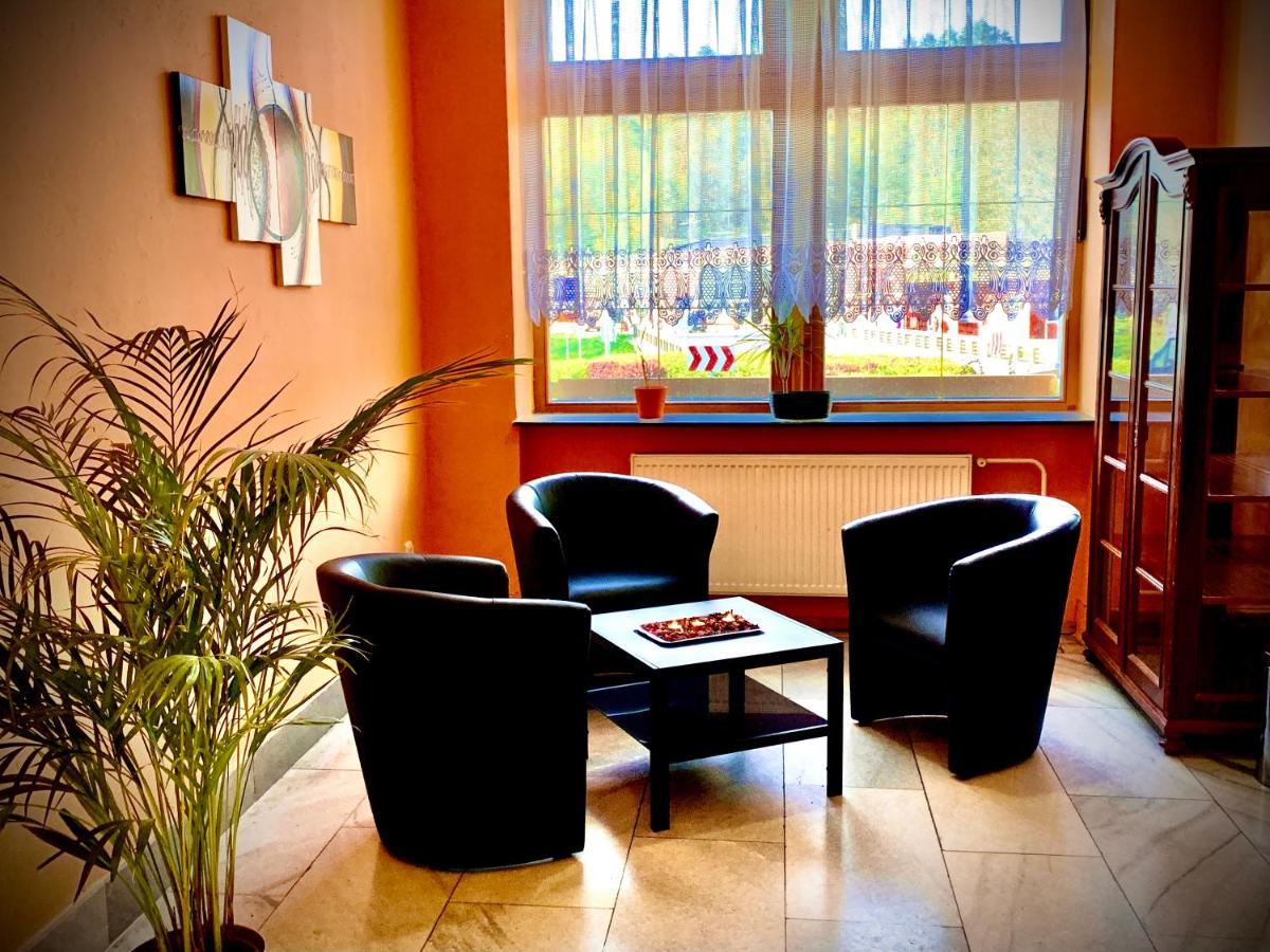 Holiday Hotel Macocha Blansko Exterior foto